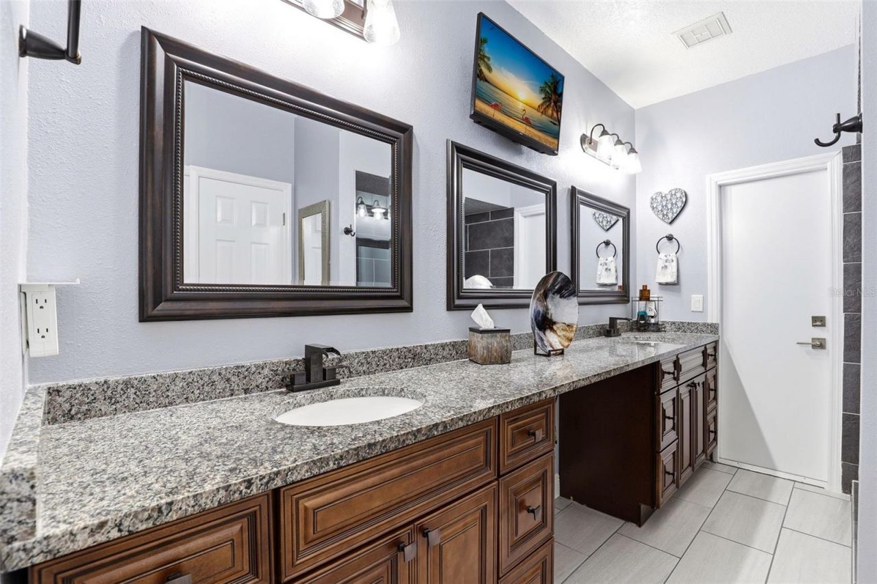 381 Prairie Lake Cove, Altamonte Springs, FL 32701 Photo