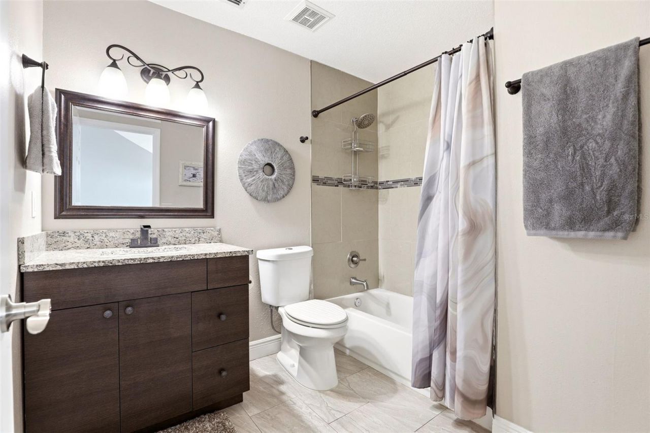 381 Prairie Lake Cove, Altamonte Springs, FL 32701 Photo