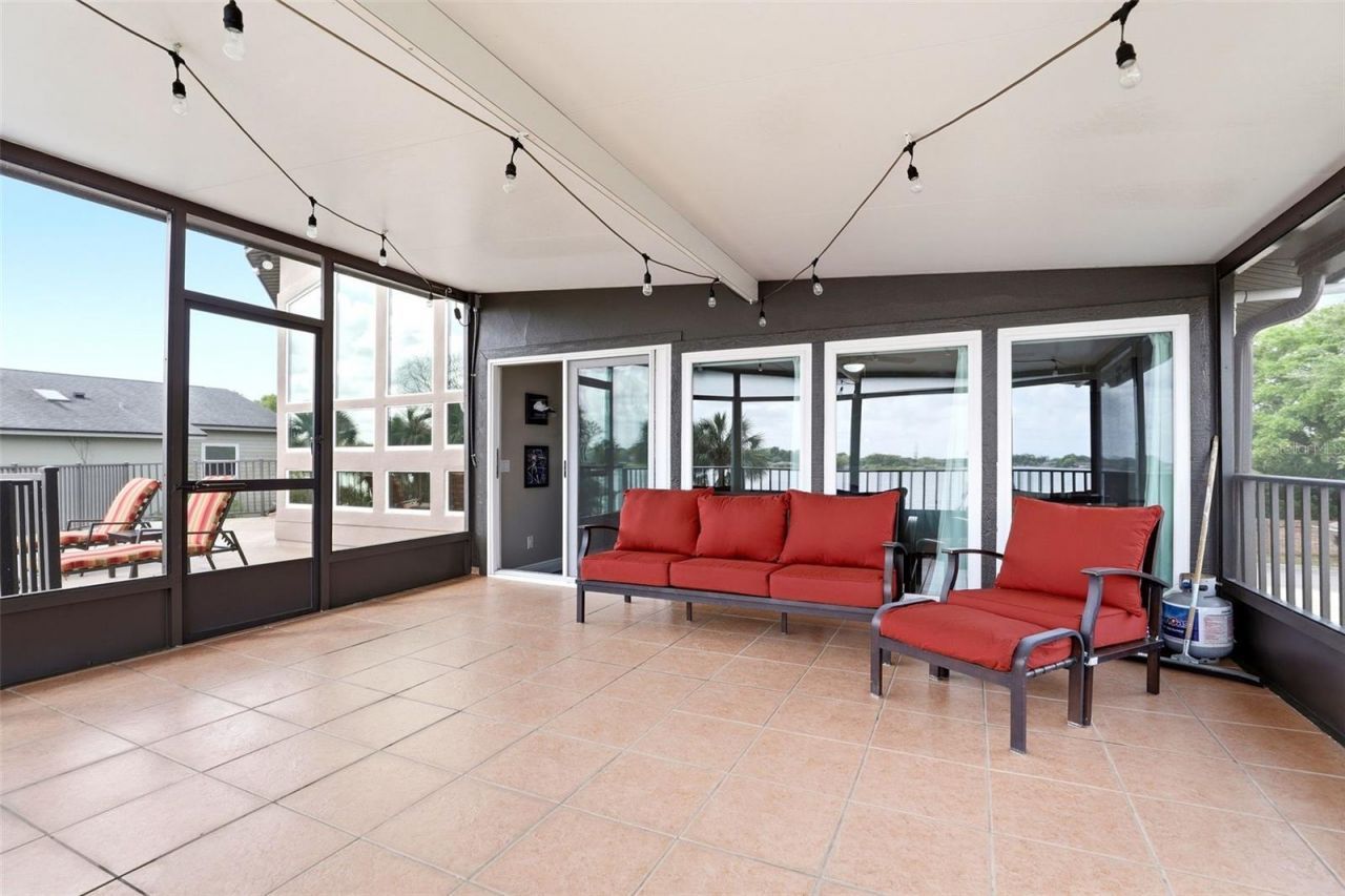 381 Prairie Lake Cove, Altamonte Springs, FL 32701 Photo