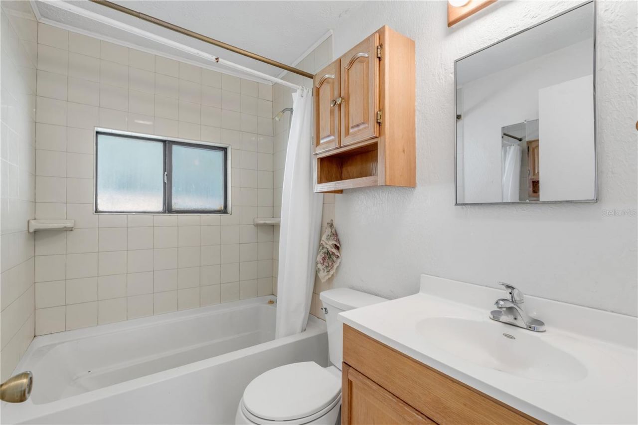114 W Pine Bluff Street, Edgewater, FL 32132 Photo