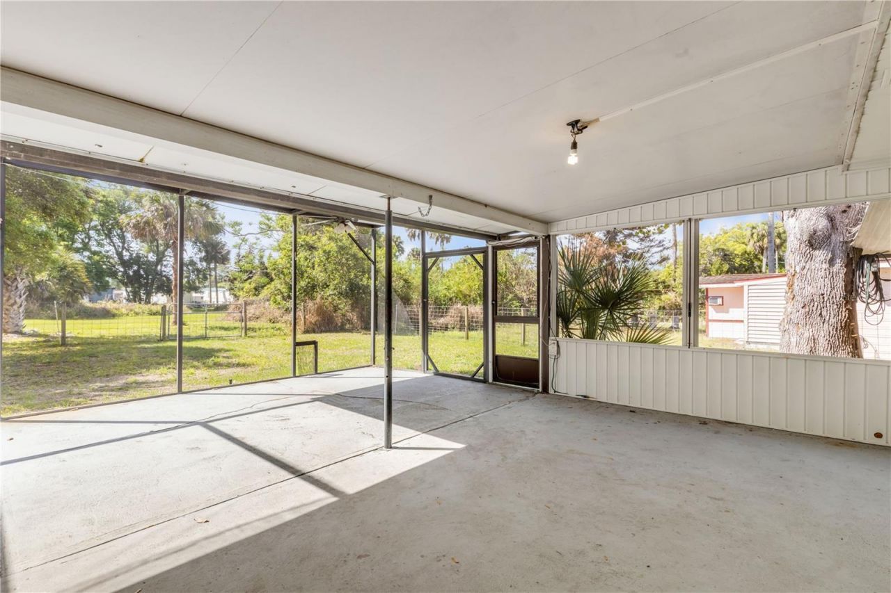 114 W Pine Bluff Street, Edgewater, FL 32132 Photo