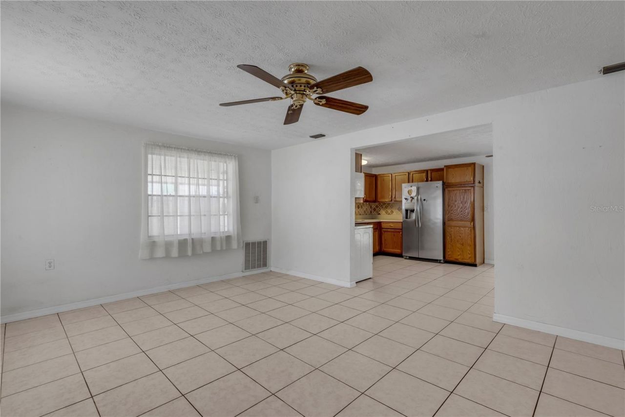 114 W Pine Bluff Street, Edgewater, FL 32132 Photo