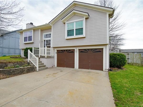 1405 Magnolia Drive, Greenwood, MO 64034