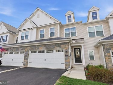 12 SPRING MILL ROAD, IVYLAND, PA 18974