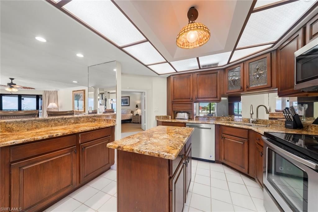 2445 W Gulf Dr, Unit 44A, Sanibel, FL 33957 Photo