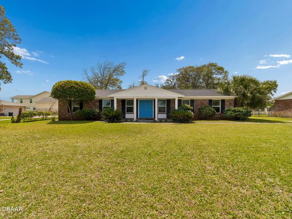 12 Cameo Circle, Ormond Beach, FL 32174