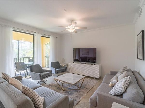 9596 Trevi CT, Unit 5426, NAPLES, FL 34113