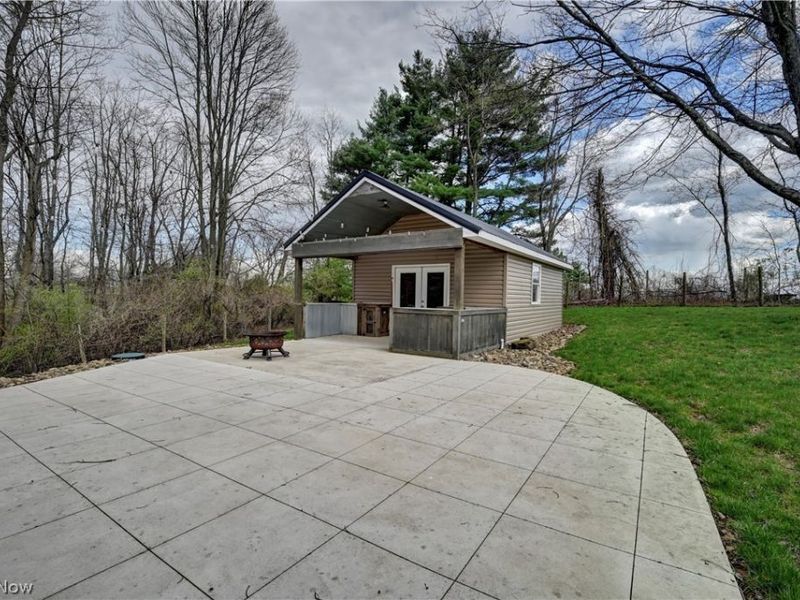 2684 Bern Drive, Millersburg, OH 44654 Photo 2