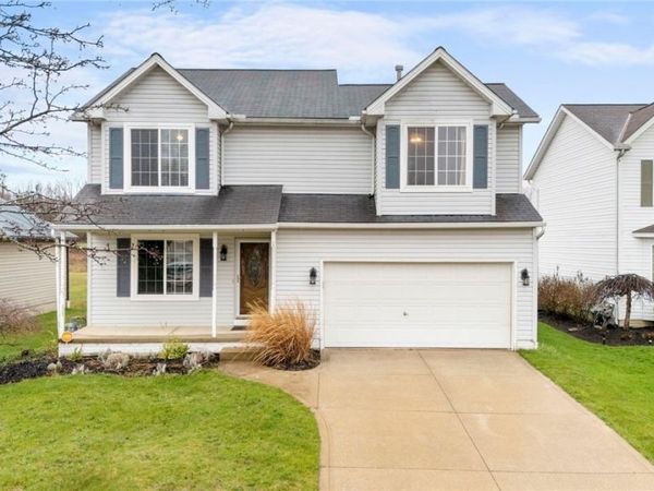 944 Chadwick Lane, Medina, OH 44256