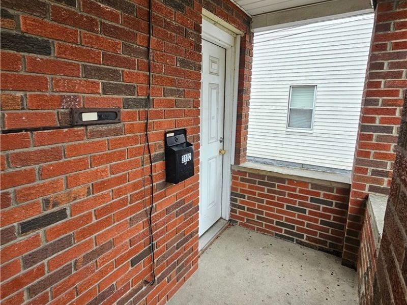 3102 Searsdale Avenue , Cleveland, OH 44109 Photo 2