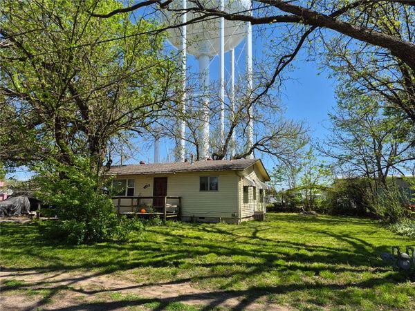 405 W Siloam Place , Siloam Springs, AR 72761