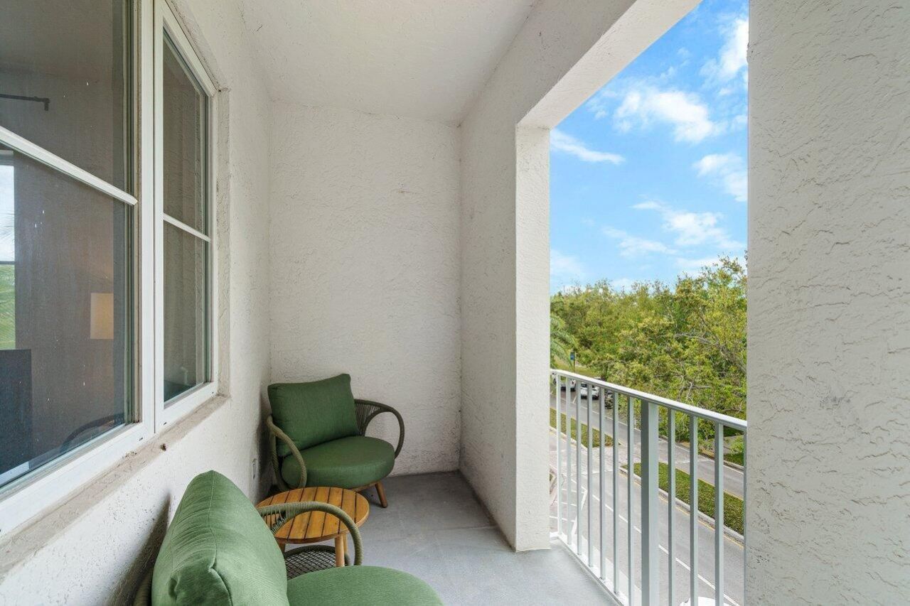 1209 Main Street, Unit 302, Jupiter, FL 33458 Photo