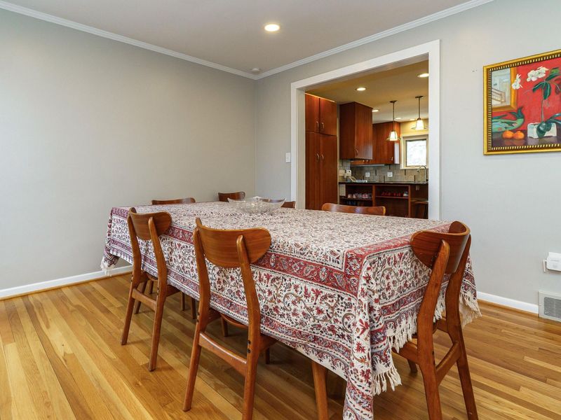 55 S Merkle Road , Columbus, OH 43209 Photo 14