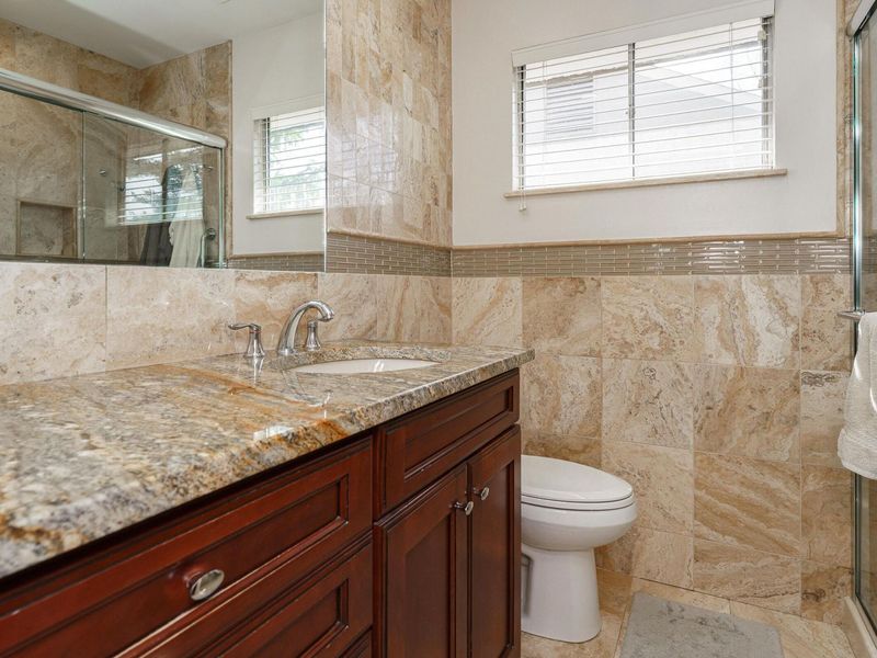 55 S Merkle Road , Columbus, OH 43209 Photo 24