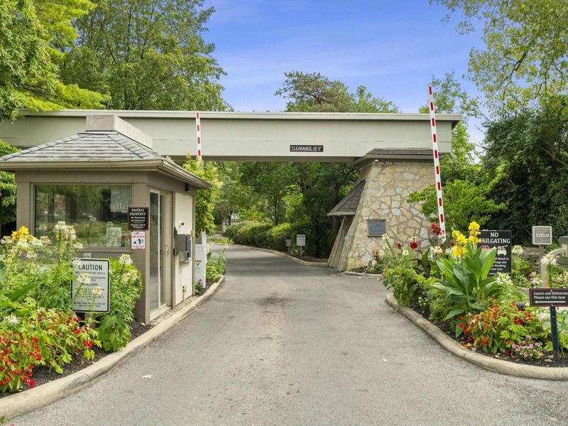 1439 Cliff Court, Unit 65, Columbus, OH 43204 Photo 1