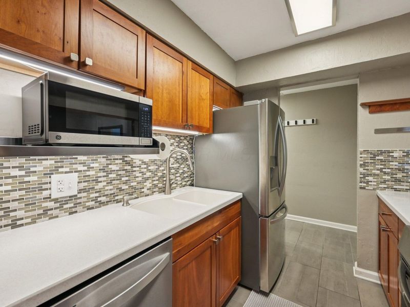 1439 Cliff Court, Unit 65, Columbus, OH 43204 Photo 14