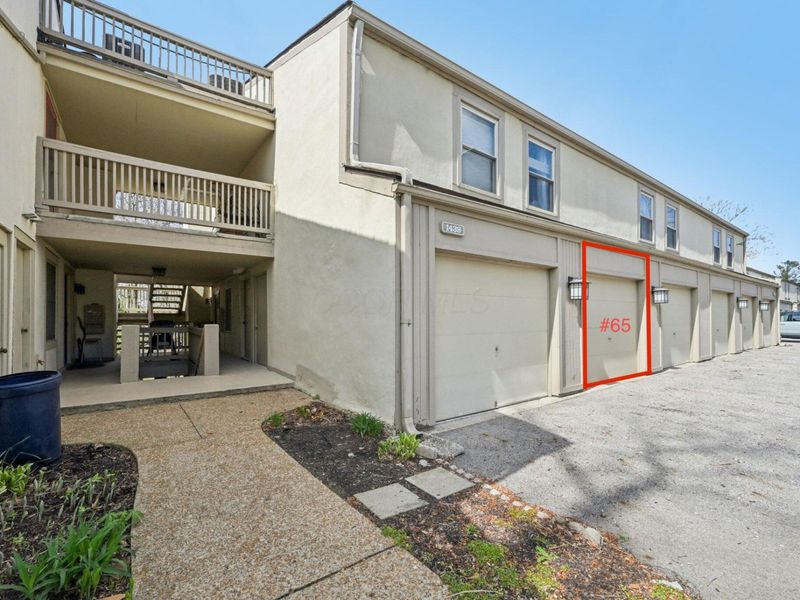 1439 Cliff Court, Unit 65, Columbus, OH 43204 Photo 3