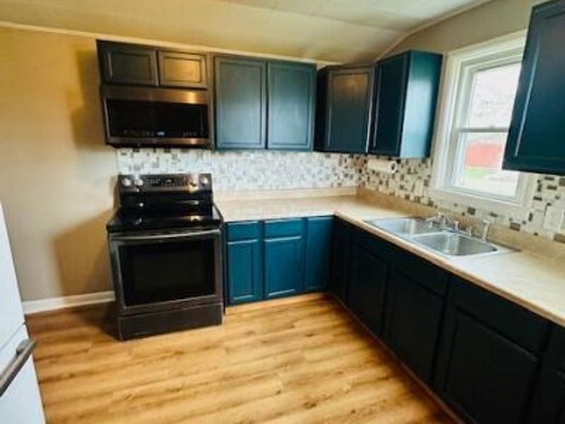 321 S Taylor Street , West Liberty, OH 43357 Photo 10