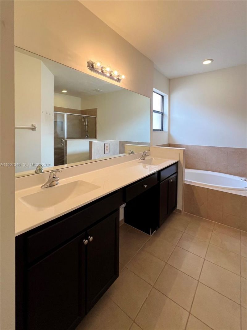 422 SE 34th Ter, Unit 422, Homestead, FL 33033 Photo