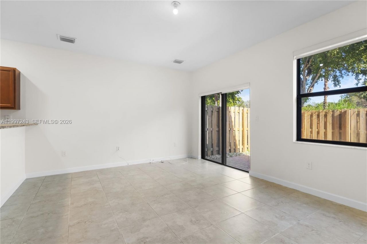 15075 SW 113th Ter, Miami, FL 33196 Photo