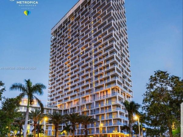 2000 Metropica Way, Unit 505, Sunrise, FL 33323