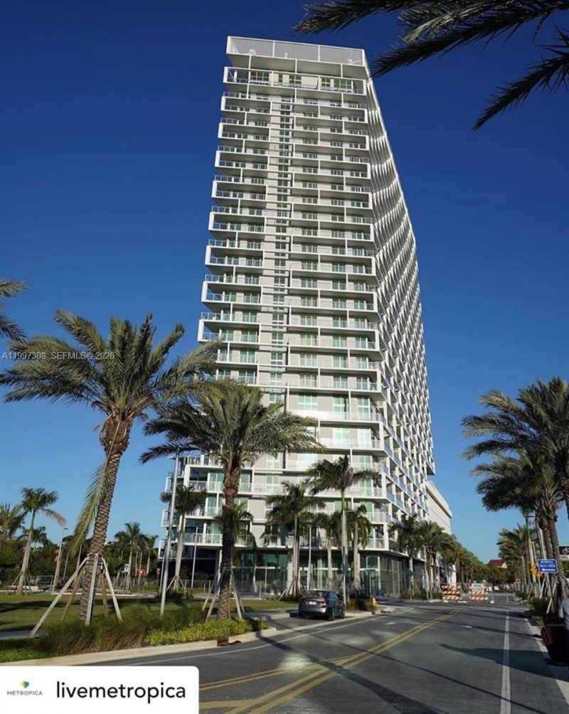 2000 Metropica Way, Unit 505, Sunrise, FL 33323 Photo
