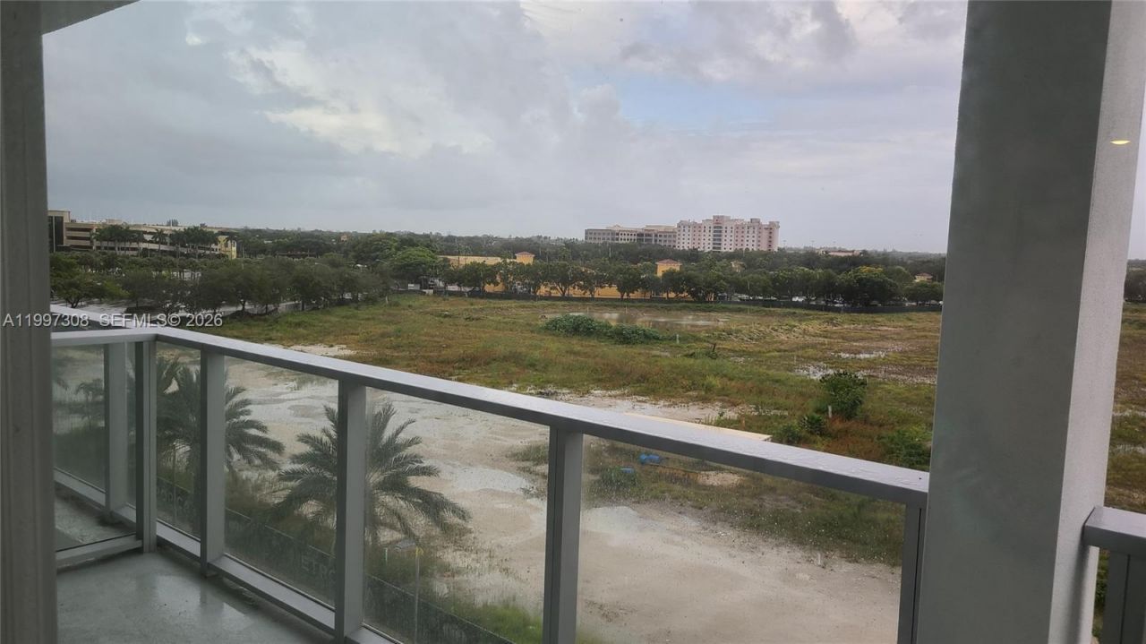 2000 Metropica Way, Unit 505, Sunrise, FL 33323 Photo