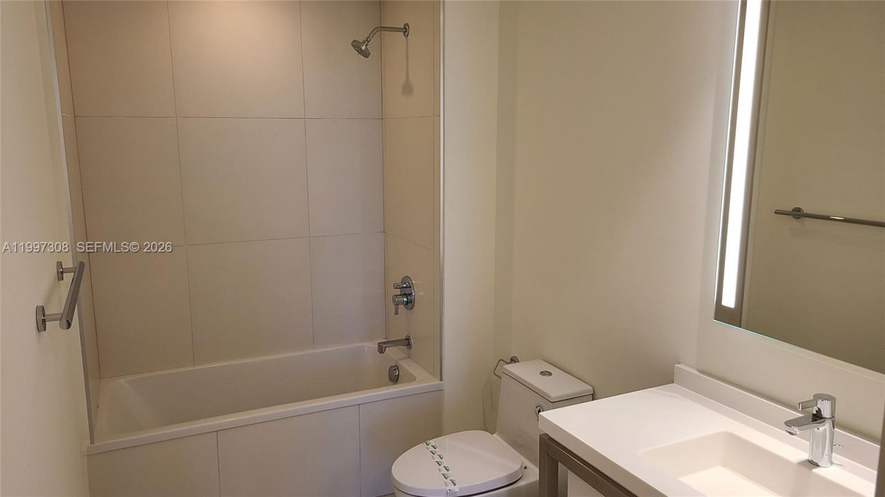 2000 Metropica Way, Unit 505, Sunrise, FL 33323 Photo