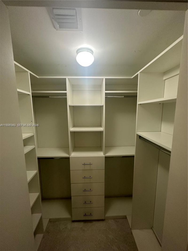 488 NE 18th St, Unit 2005, Miami, FL 33132 Photo