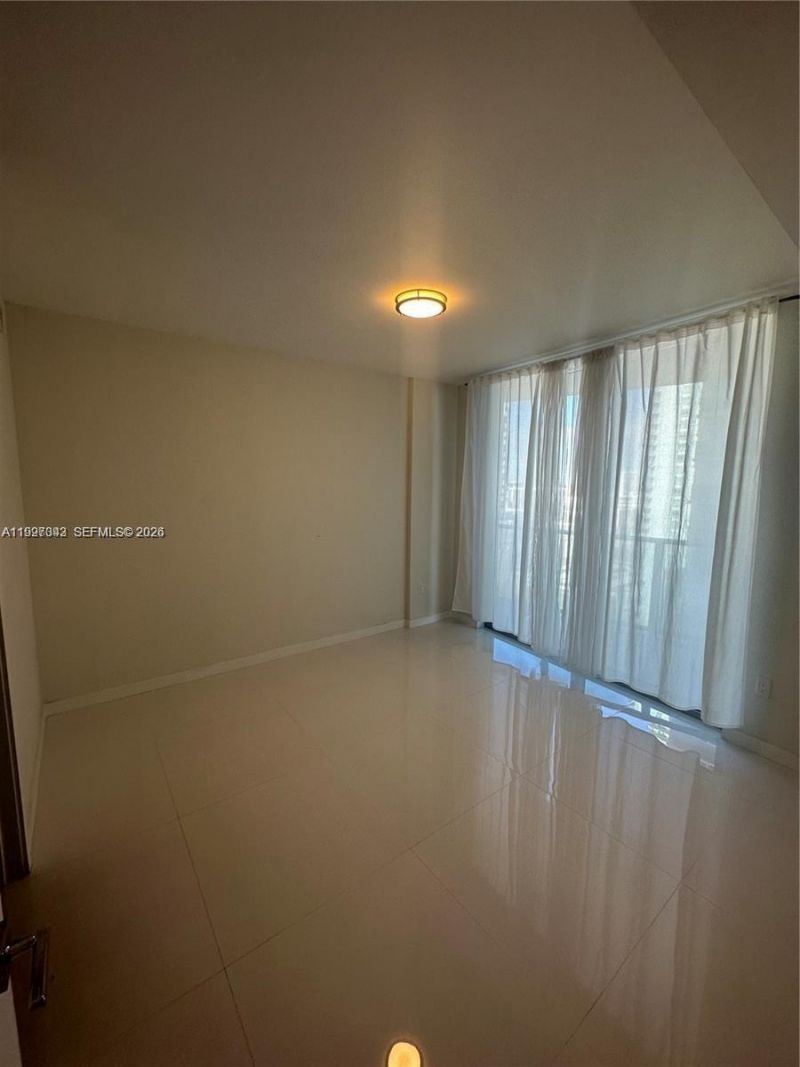 488 NE 18th St, Unit 2005, Miami, FL 33132 Photo