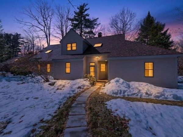 7 Muirfield Lane, Unit 24, Holderness, NH 03245