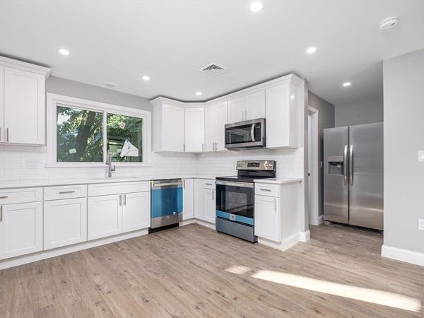 335-337 Windsor St, Unit 337, Cambridge, MA 02141