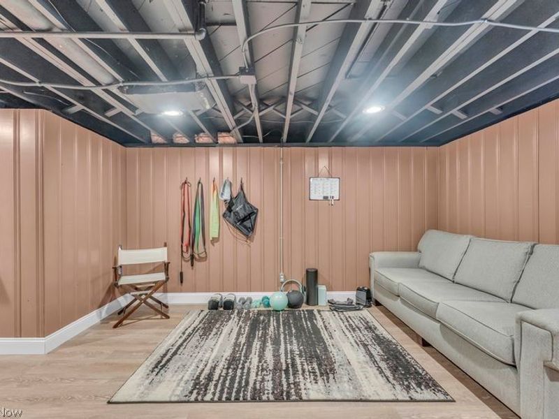 5803 Renwood Drive, Parma, OH 44129 Photo 23