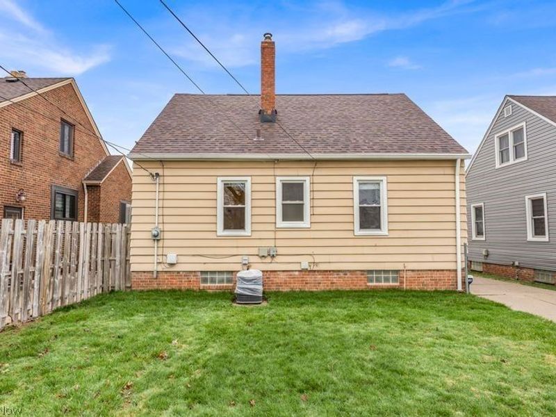 5803 Renwood Drive, Parma, OH 44129 Photo 32