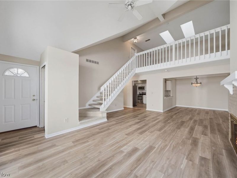 762 Hunters Trail , Unit 105, Akron, OH 44313 Photo 2