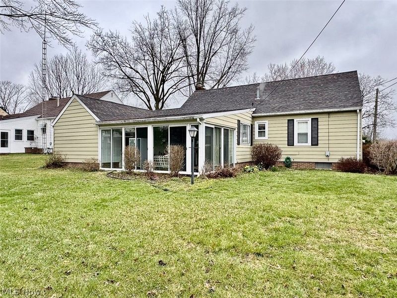 1038 Vincent Boulevard, Alliance, OH 44601 Photo 2