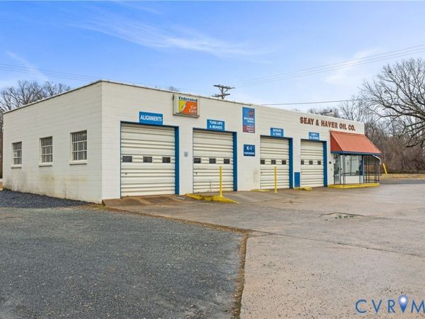 16855 Oak Street , Dillwyn, VA 23936