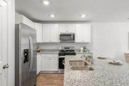 174 Yarrow Way photo 4