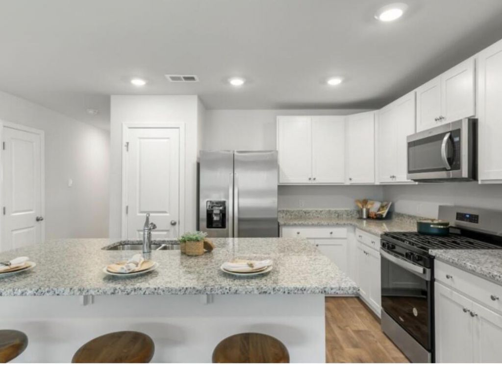 174 Yarrow Way Photo 6