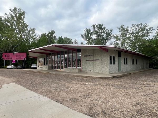 2900 Youree Drive , Shreveport, LA 71104