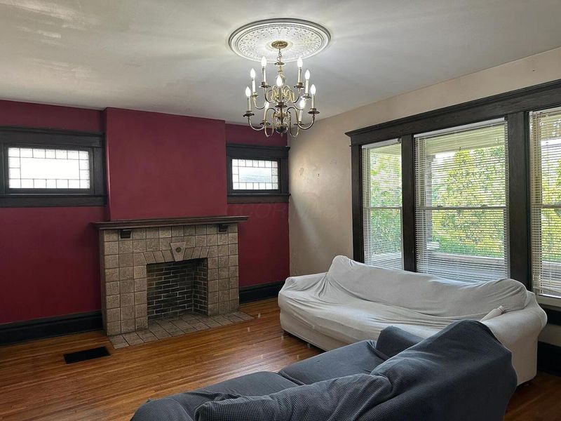 347 E 12th Avenue, Columbus, OH 43201 Photo 2