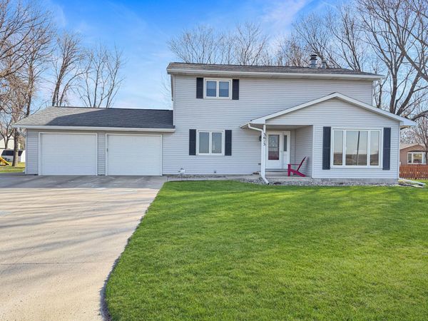 3613 Cedar Park Road, Fairmont, MN 56031