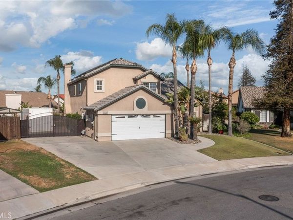 4927 Sanderling, Bakersfield, CA 93312