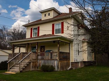 254 Locust Street, Lumberport, WV 26386