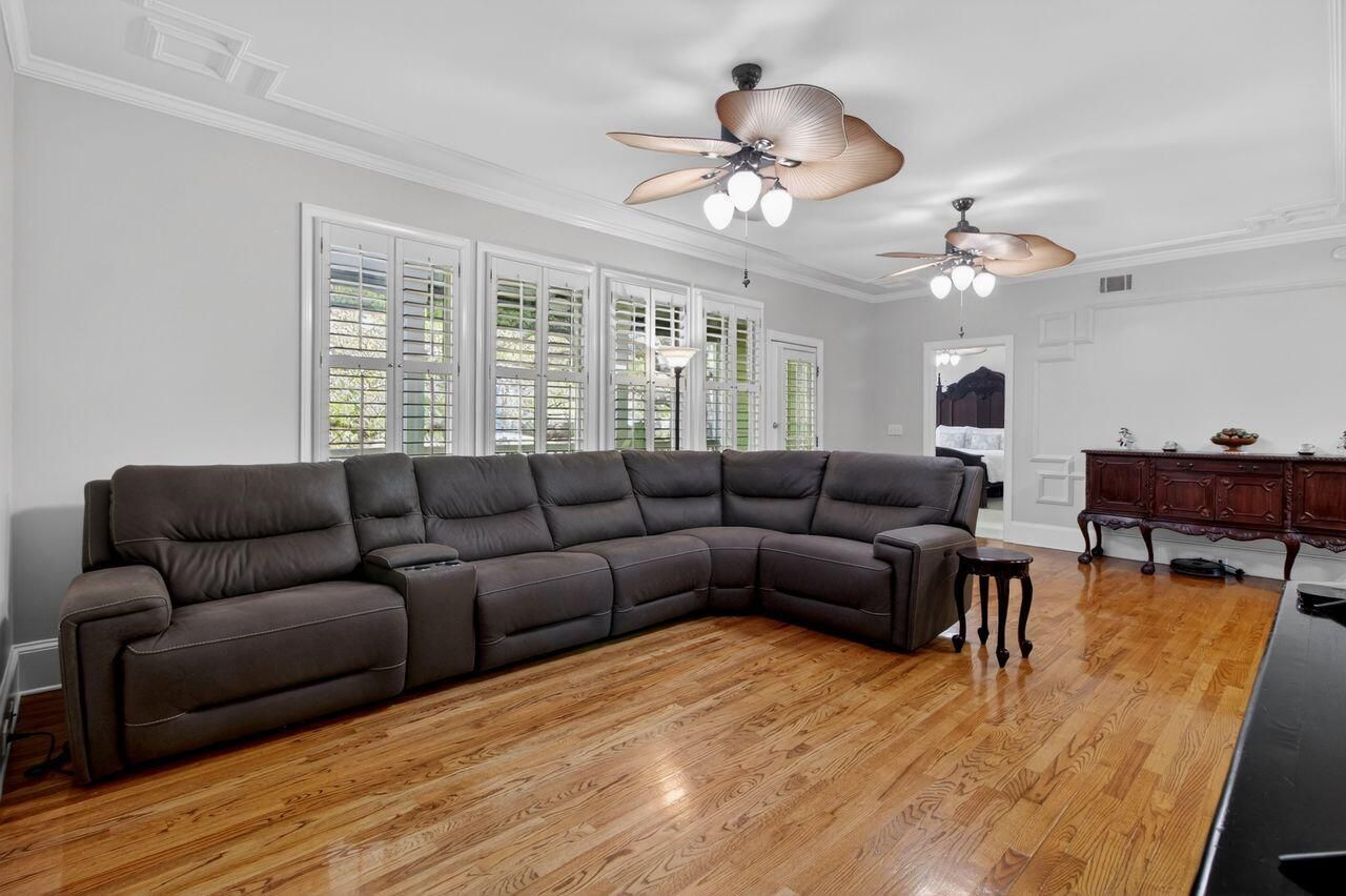 3312 Rees Row Photo 11