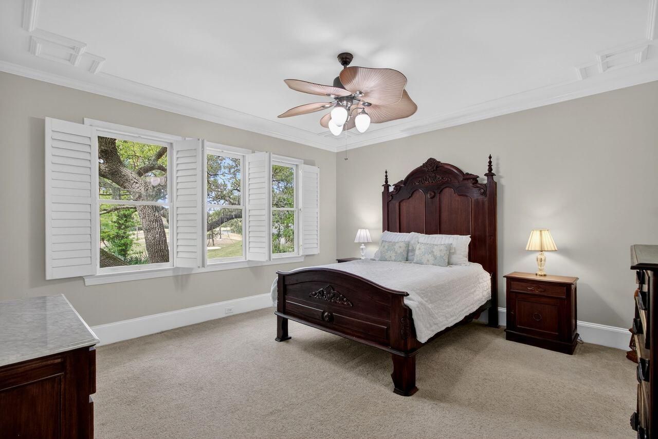 3312 Rees Row Photo 13