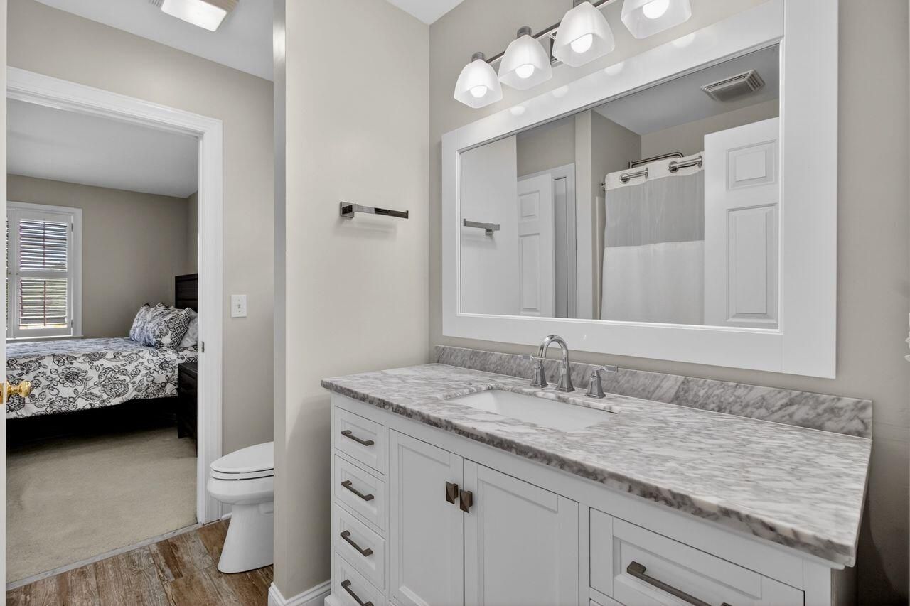 3312 Rees Row Photo 20