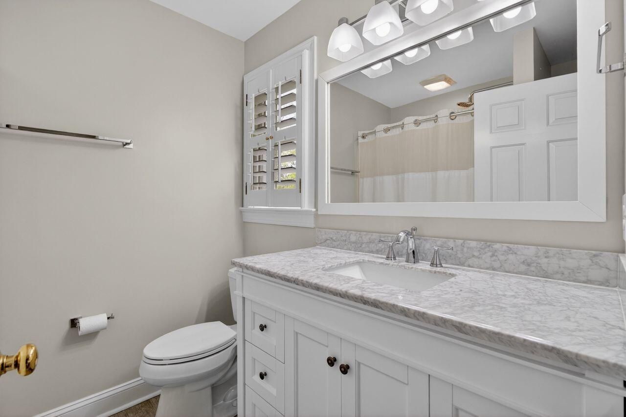 3312 Rees Row Photo 23