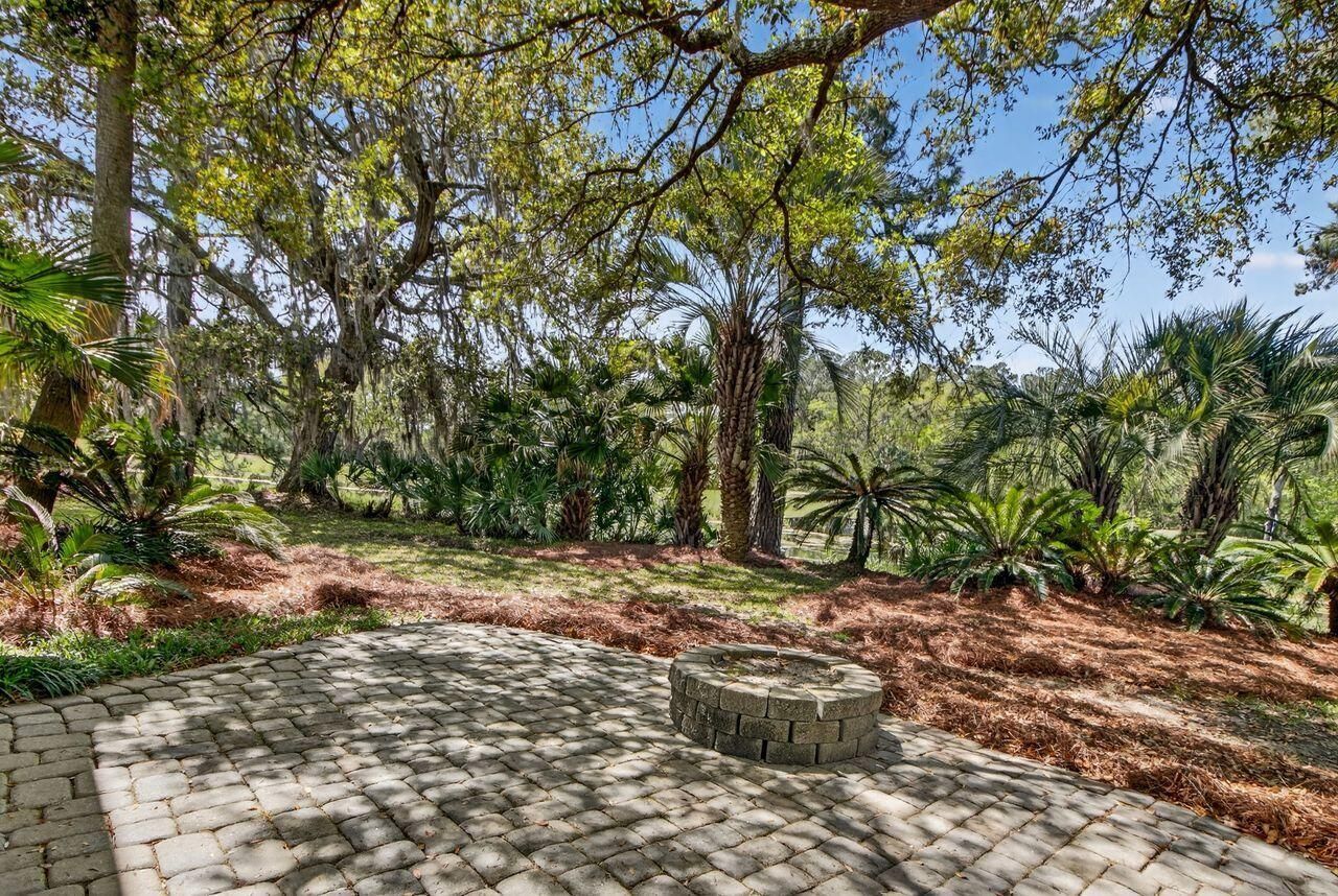 3312 Rees Row Photo 32