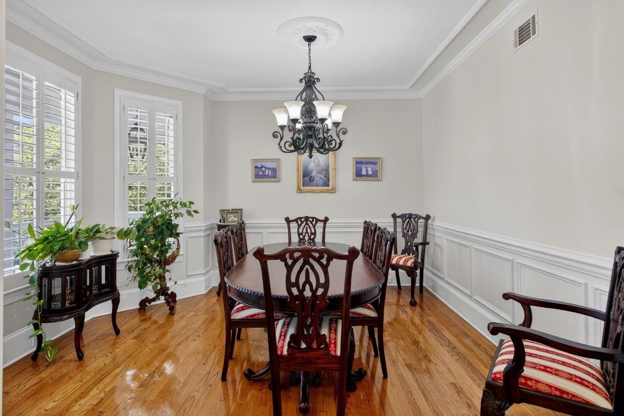 3312 Rees Row Photo 6